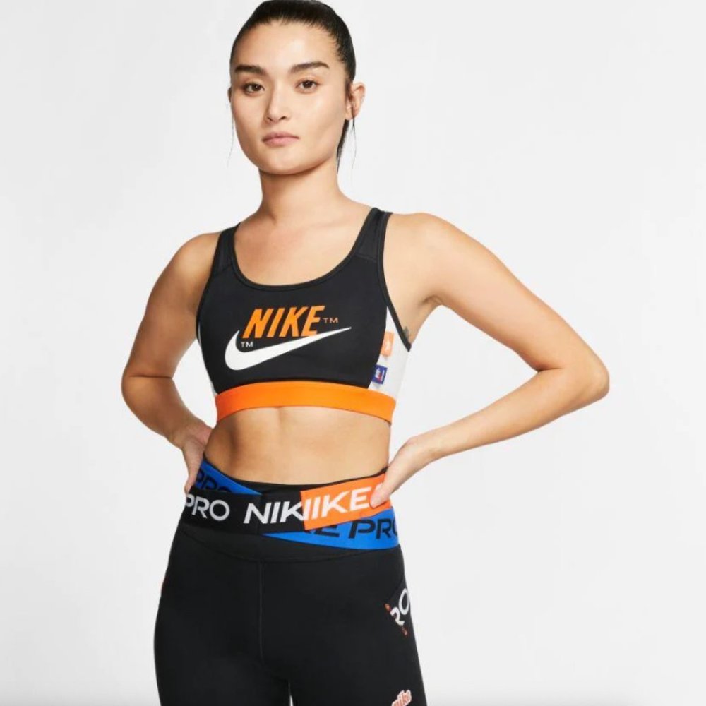 NIKE Icon Clash Sports Bra